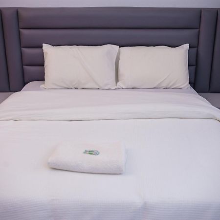 Palm Heights Apartments - Omole Phase 1, איקג'ה מראה חיצוני תמונה