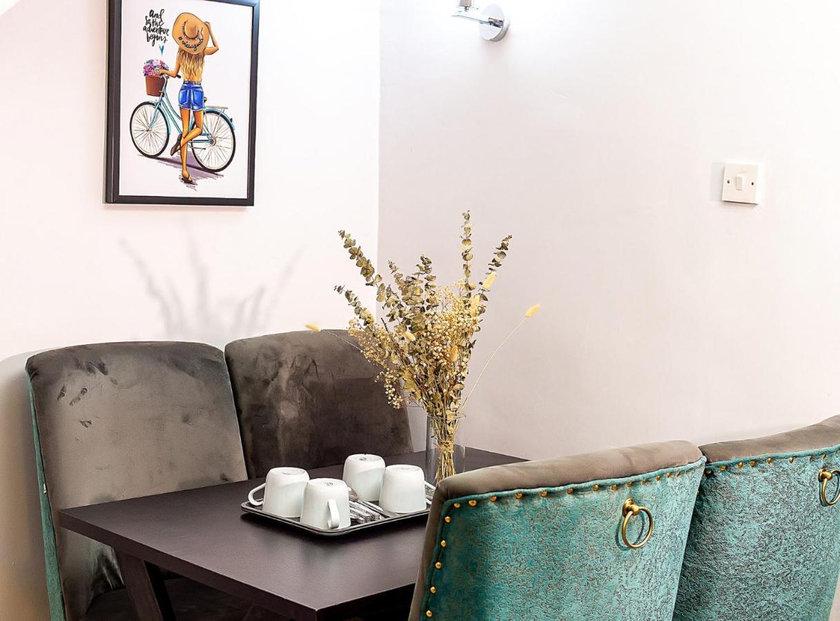 Palm Heights Apartments - Omole Phase 1, איקג'ה מראה חיצוני תמונה